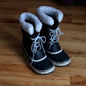 Sorel Carnival winter boots